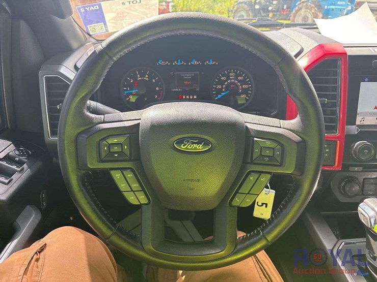 2017-ford-f150-image-12
