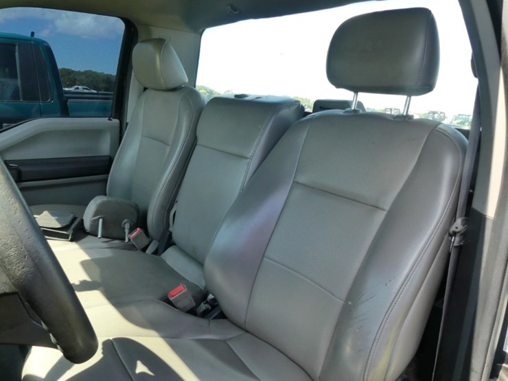 2018-ford-f150-xl-image-9