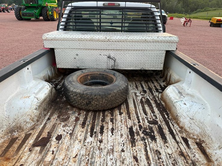 2006-ford-f250-xl-image-28