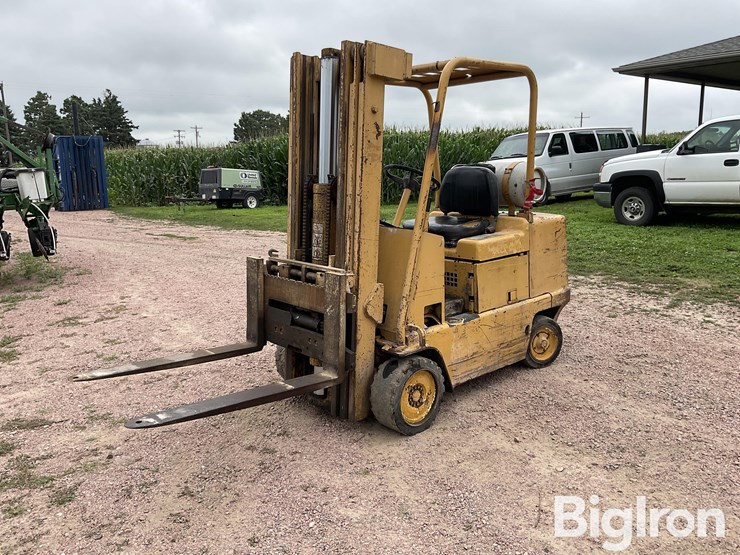caterpillar-t50b-image-1