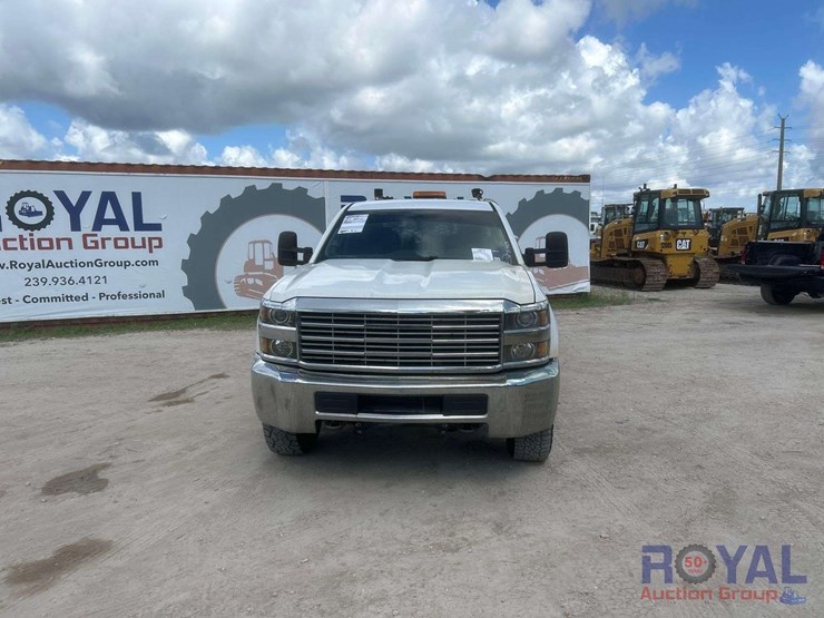 2019-chevrolet-silverado-image-25