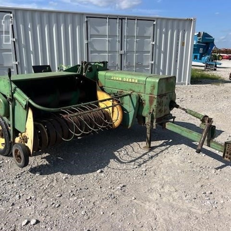 JOHN DEERE 224T