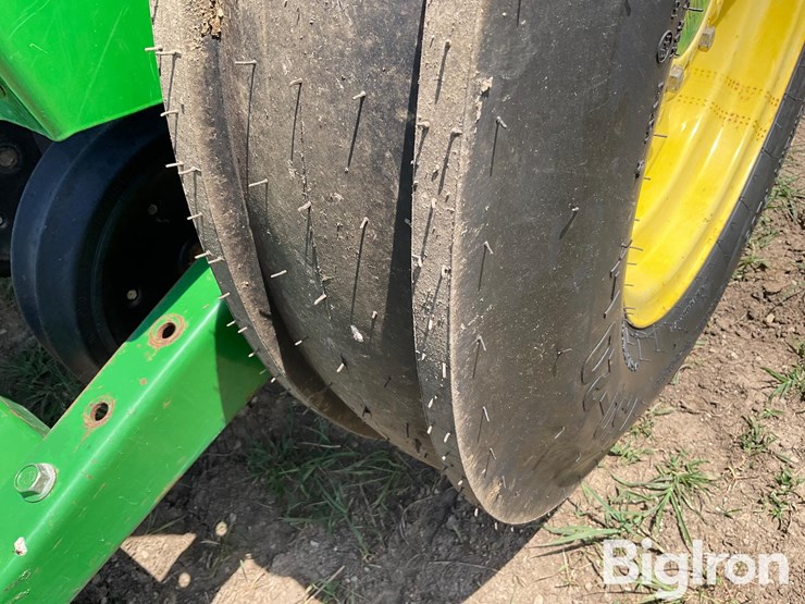 2002-john-deere-450-image-18