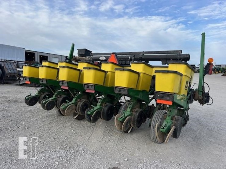 john-deere-1750-image-4