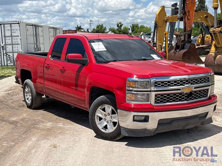 2015-chevrolet-silverado-image-2