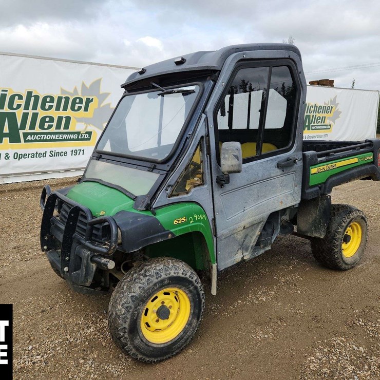 2015 JOHN DEERE GATOR