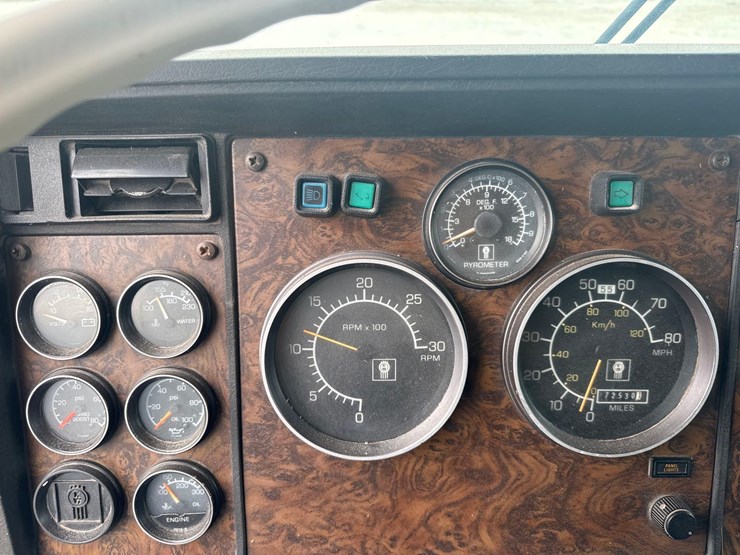 1987-kenworth-t600-image-37
