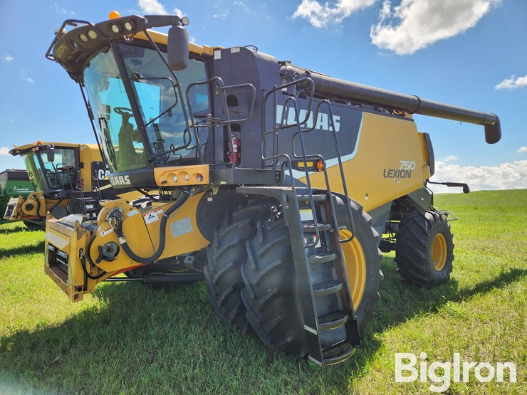 2013-claas-lexion-750-image-1