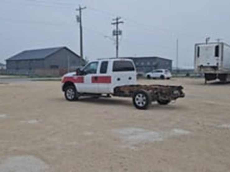 2015-ford-f350-image-5