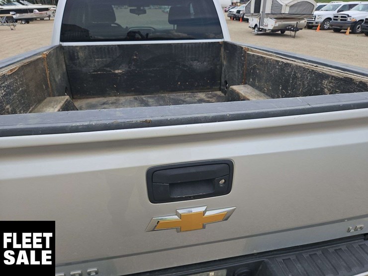 2019-chevrolet-silverado-1500-image-30