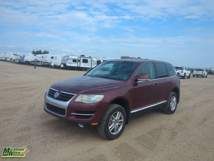 2008-volkswagen-touareg-image-1