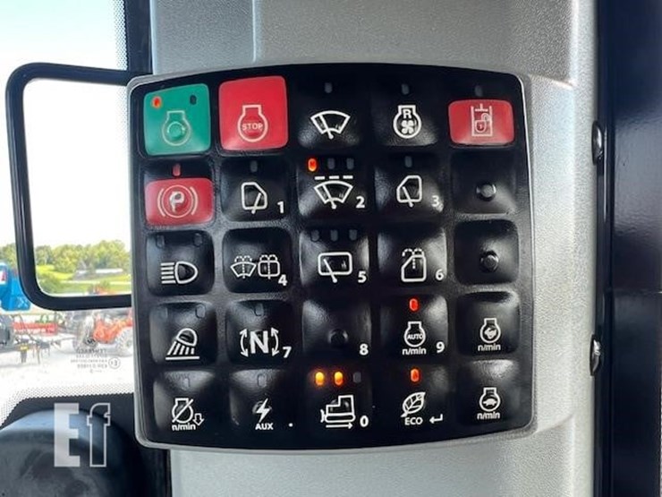 2021-deere-850l-wlt-image-51