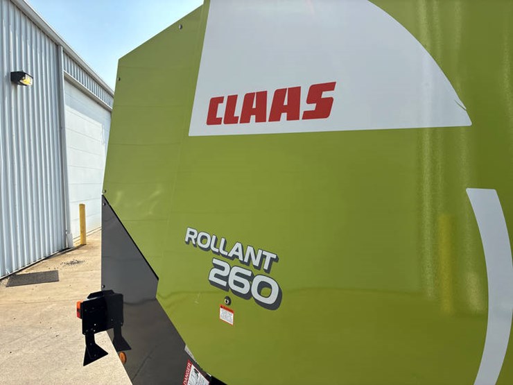 claas-rollant-260-image-31