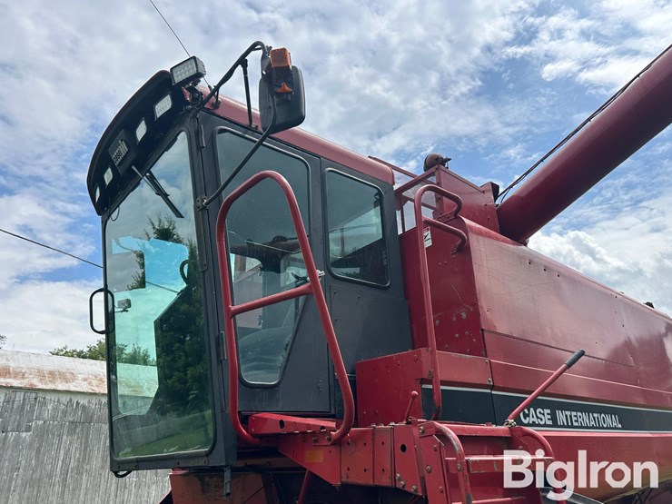 1989-case-ih-1660-image-15