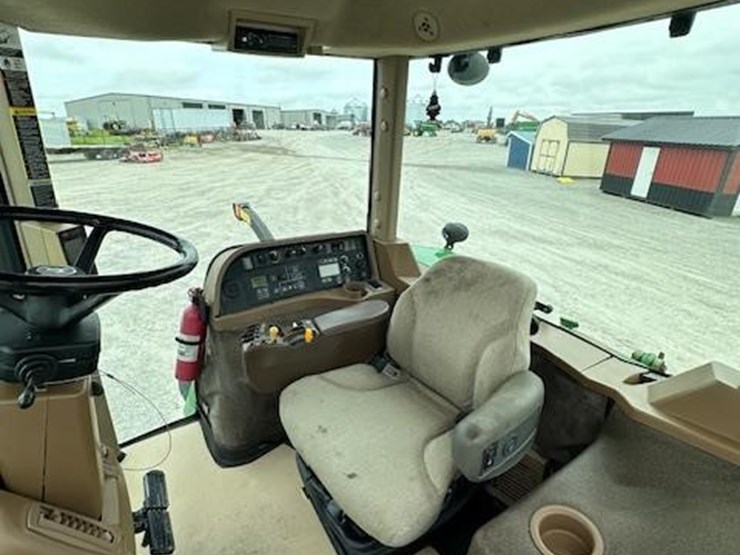2007-john-deere-8430-image-18