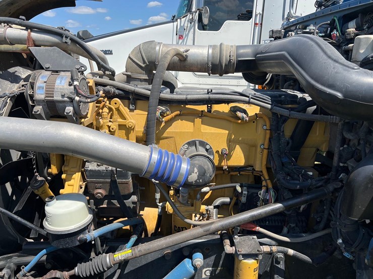 2008-peterbilt-389-image-18