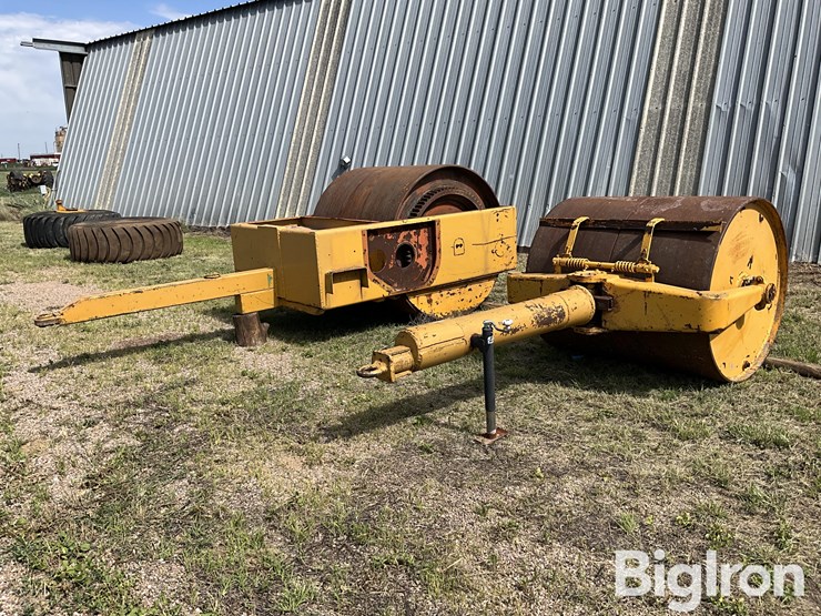 pull-type-smooth-drum-roller-packers-image-1