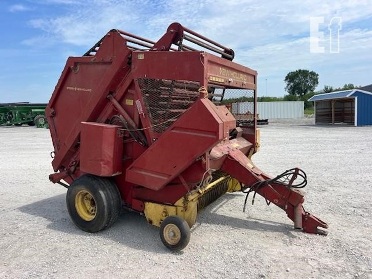new-holland-852-image-7