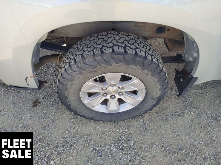 2019-chevrolet-silverado-1500-image-23