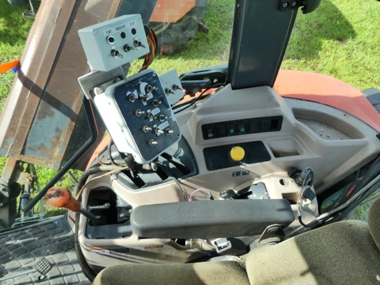 2014-kubota-m8560-image-13