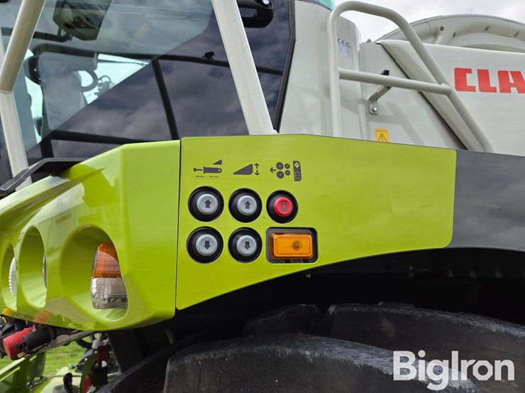 2022-claas-jaguar-970-image-13
