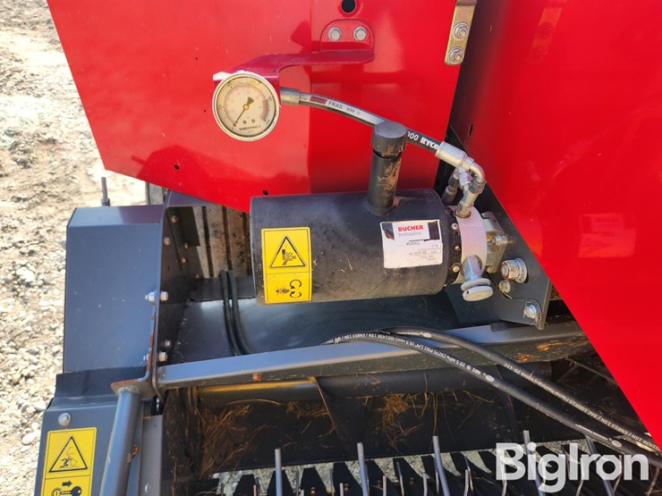 2021-massey-ferguson-1840-image-15
