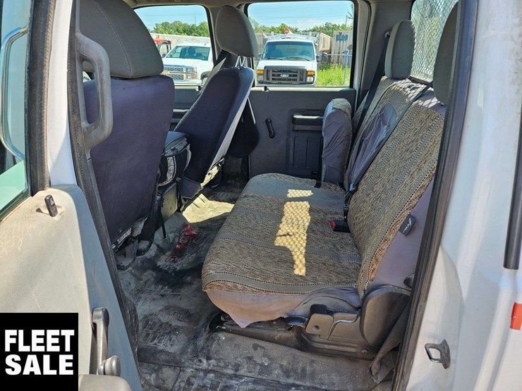 2011-ford-f350-image-15