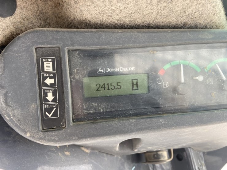 deere-320e-image-21