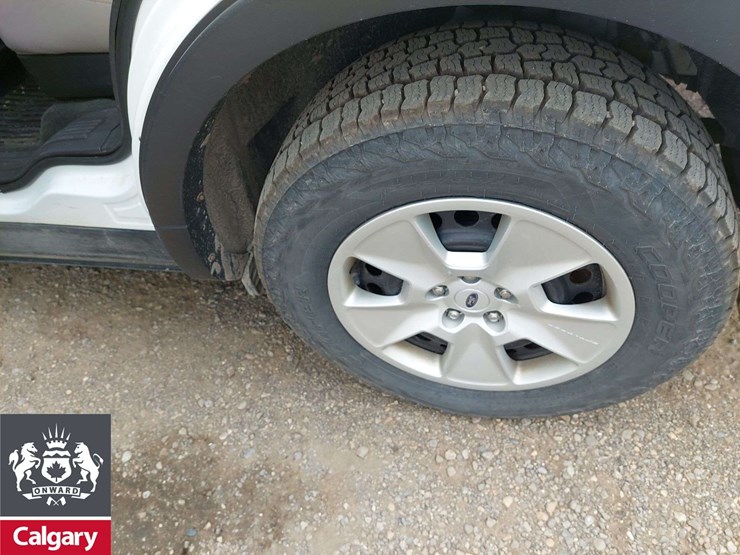 2014-ford-explorer-image-18