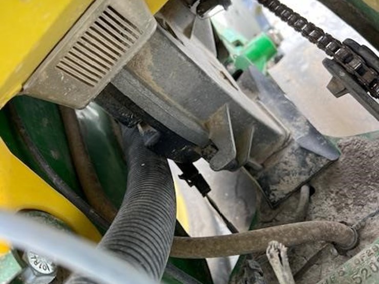john-deere-1770-image-40