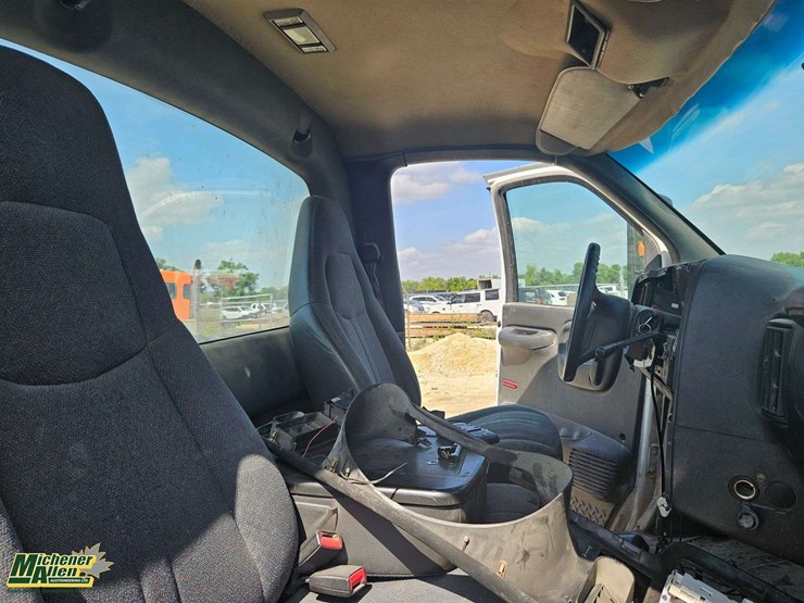 2005-chevrolet-kodiak-c4500-image-23