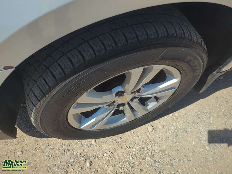 2012-chevrolet-equinox-lt-image-23