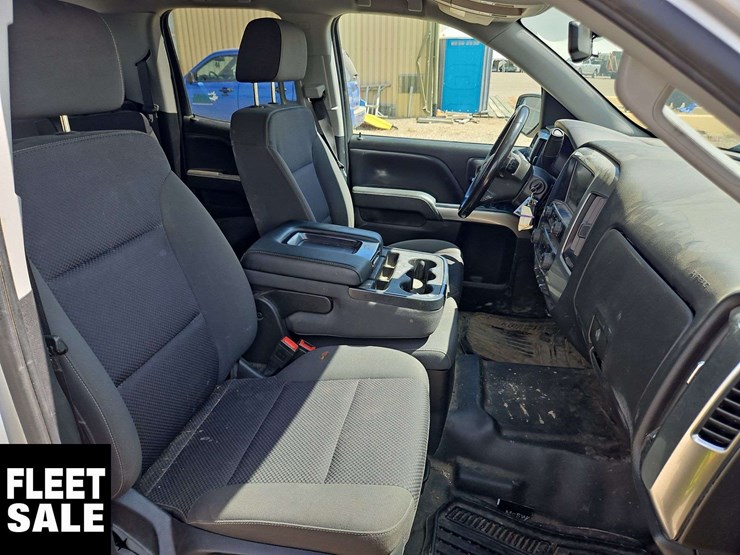 2018-chevrolet-silverado-1500-image-16