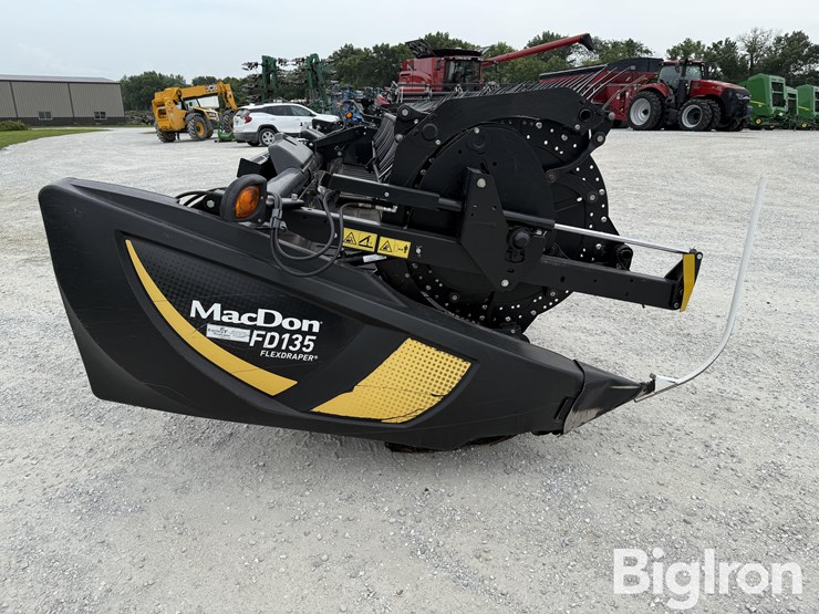 2018-mac-don-fd135-image-4