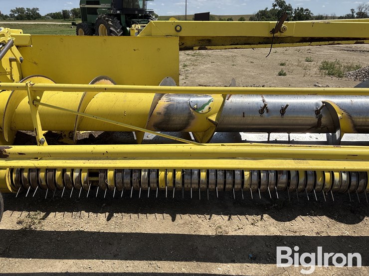 2006-john-deere-645b-image-17