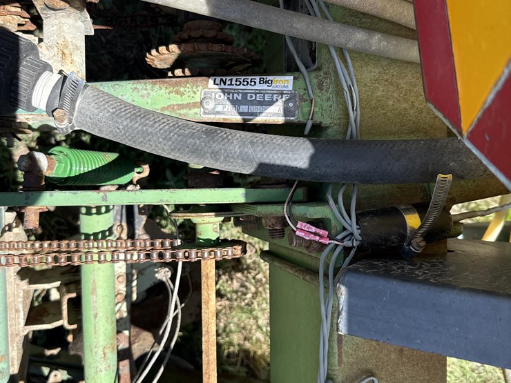 john-deere-7000-image-12