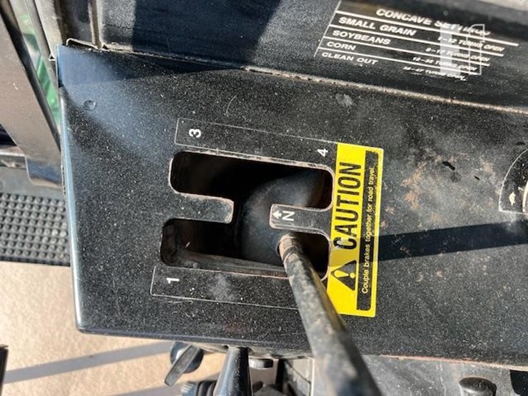1988-john-deere-8820-titan-ii-image-53
