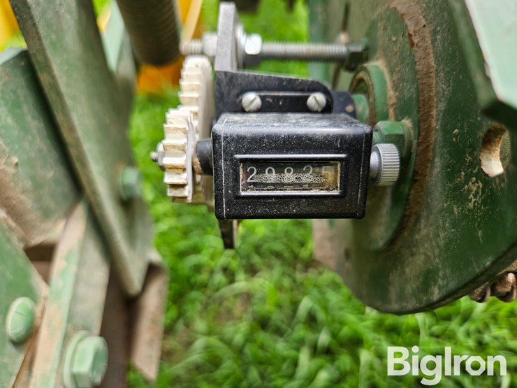 john-deere-7000-image-19