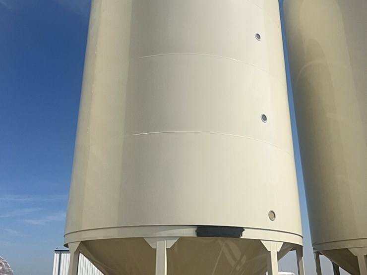 concept-5,000-bushel-hopper-bin,-fully-equipped-with-agi-grainguard-10-hp-bin-fan-with-three-phase-electric-motor-image-12