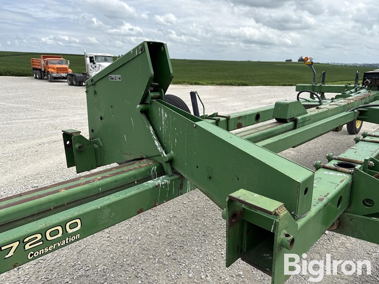 john-deere-7200-image-19