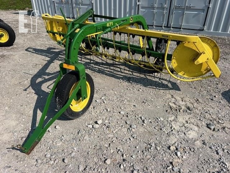 1975-john-deere-671-image-5