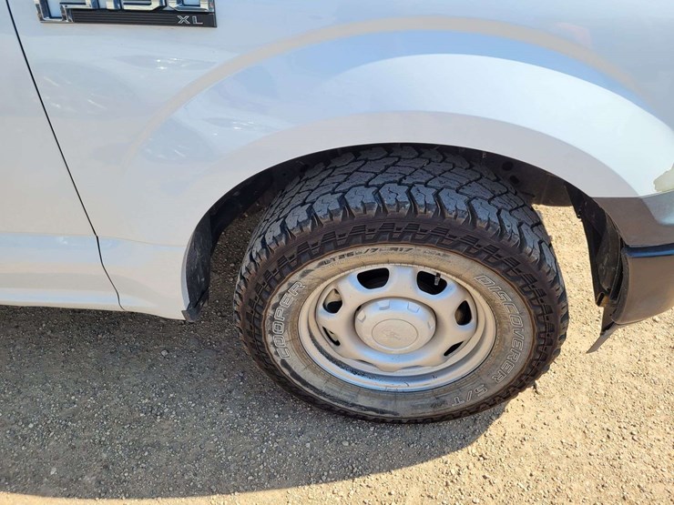 2018-ford-f150-xl-image-16