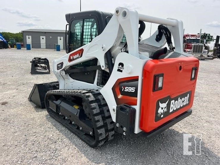 2024-bobcat-t595-image-6