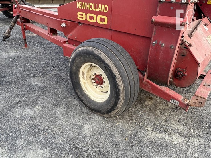 new-holland-900-image-23