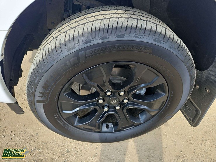 2022-ford-f150-image-22