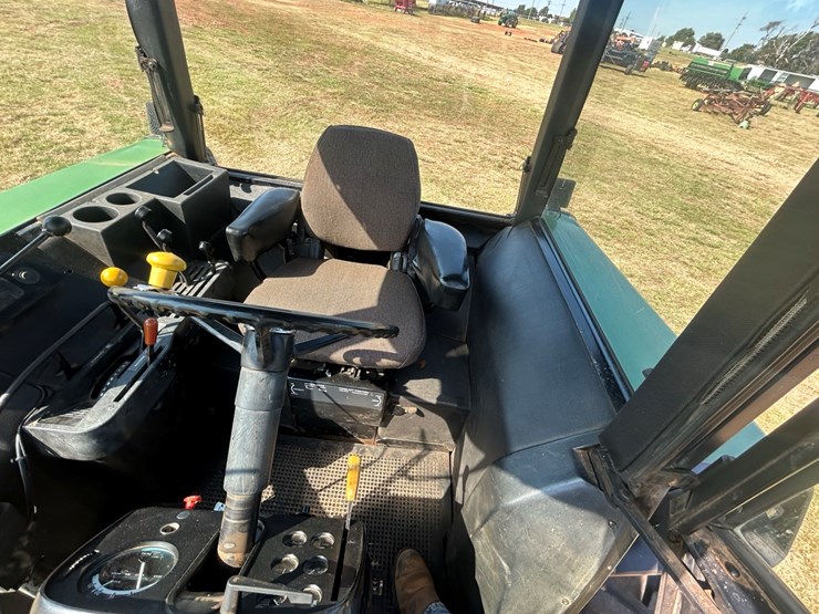 john-deere-4240-image-19