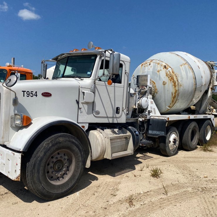 2015 PETERBILT 365
