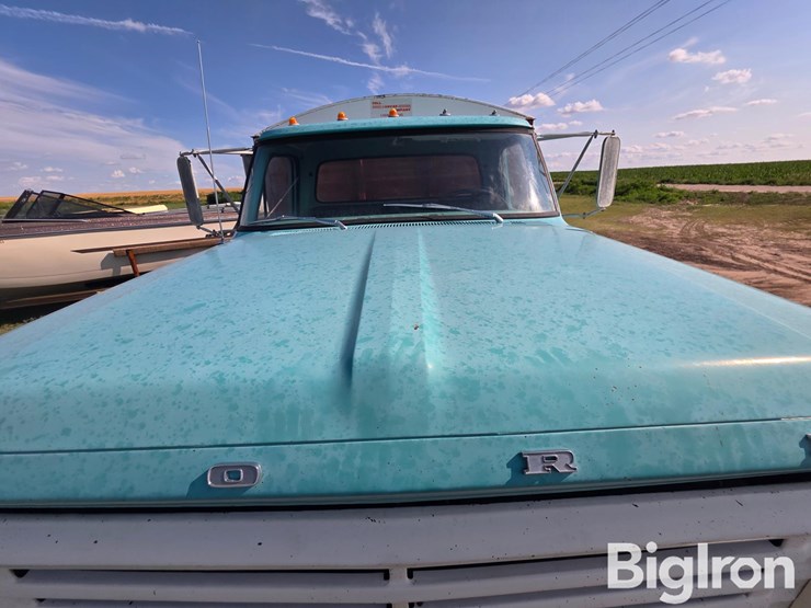 1968-ford-600-image-9