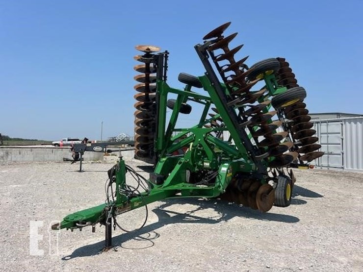 2014-john-deere-2623-image-2