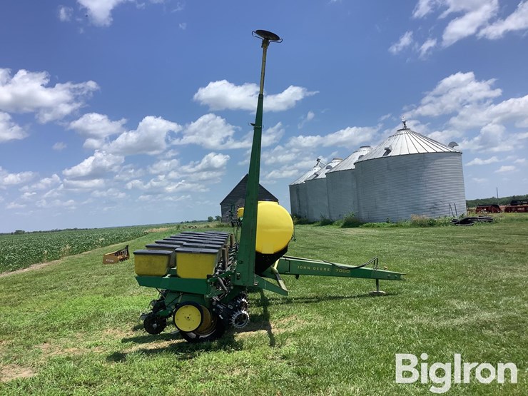 john-deere-7000-image-4